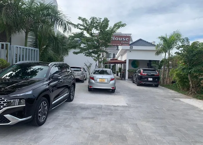 P'House Hotel