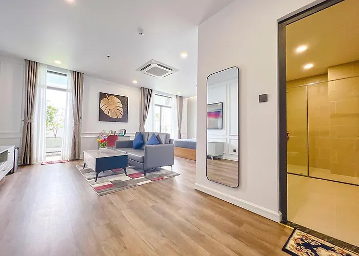 Lam'S Beach Homestay