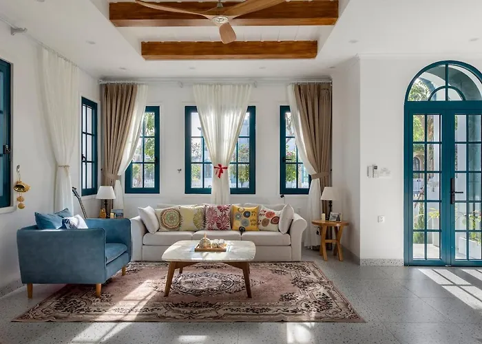 Elegant Seaside Villa In Phan Thiet
