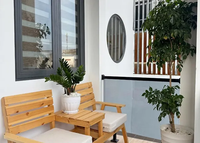 I - May Homestay