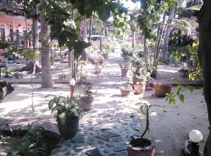 Bien Dua Backpacker Hotel
