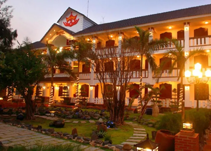 Peace Resort & Hung Phat 2 Restaurant Mui Ne